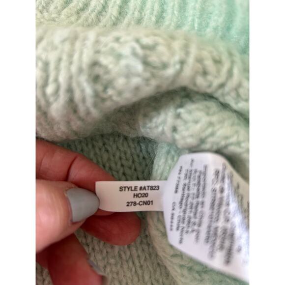 J. Crew Pointelle Sweater Light Mint Green Alpaca Popcorn Flowers Chunky Sz L - Picture 4 of 9